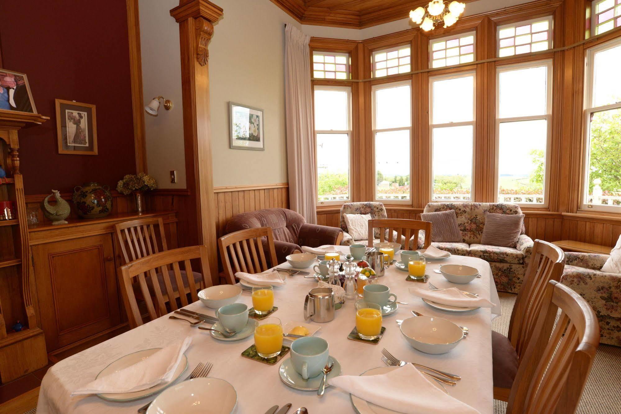 Villa Heights Bed And Breakfast New Plymouth Exteriör bild